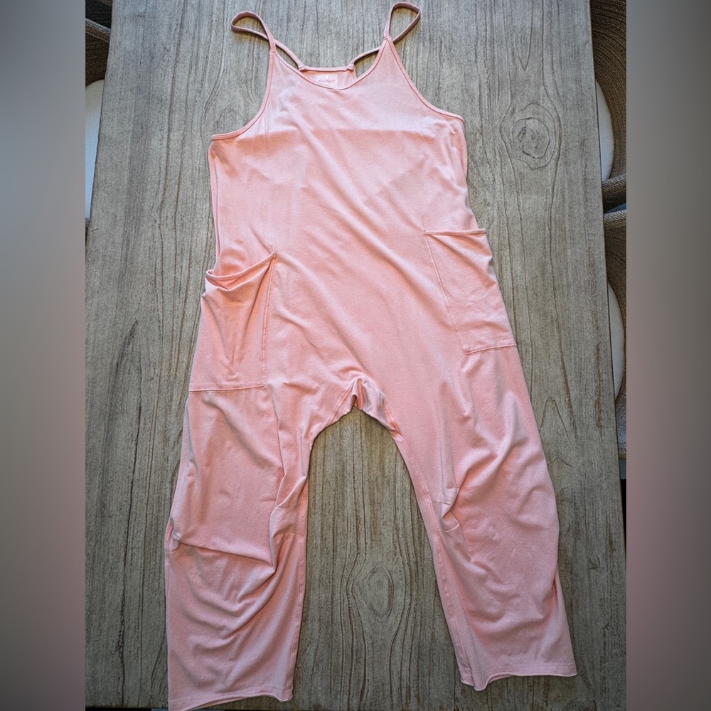 EUC Free People Movement Hot Shot Onesie in Soft Coral | Size M - Picture 2 of 4